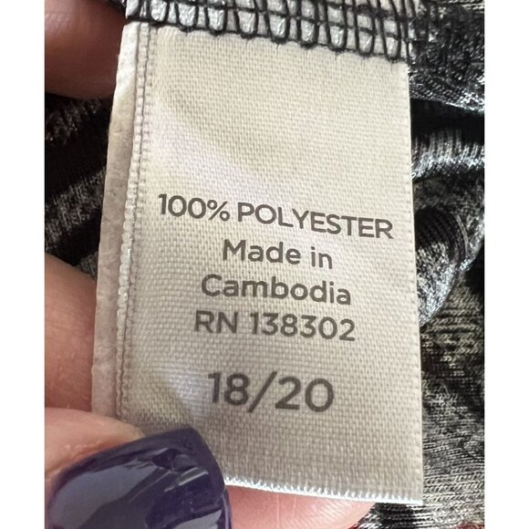 Avenue Womens 18/20 Black Red Floral Velvet Burnout Tunic Top PlusSize Fairygoth - Picture 6 of 7